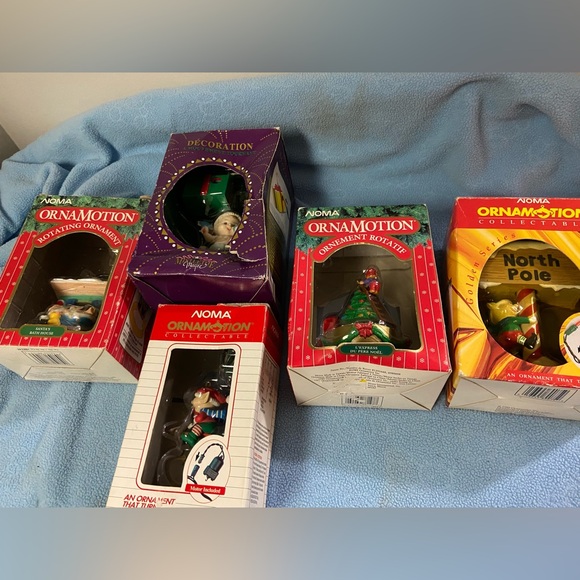 Ornamo rotating ornaments, Disney charcters collectable ornaments - Picture 8 of 10